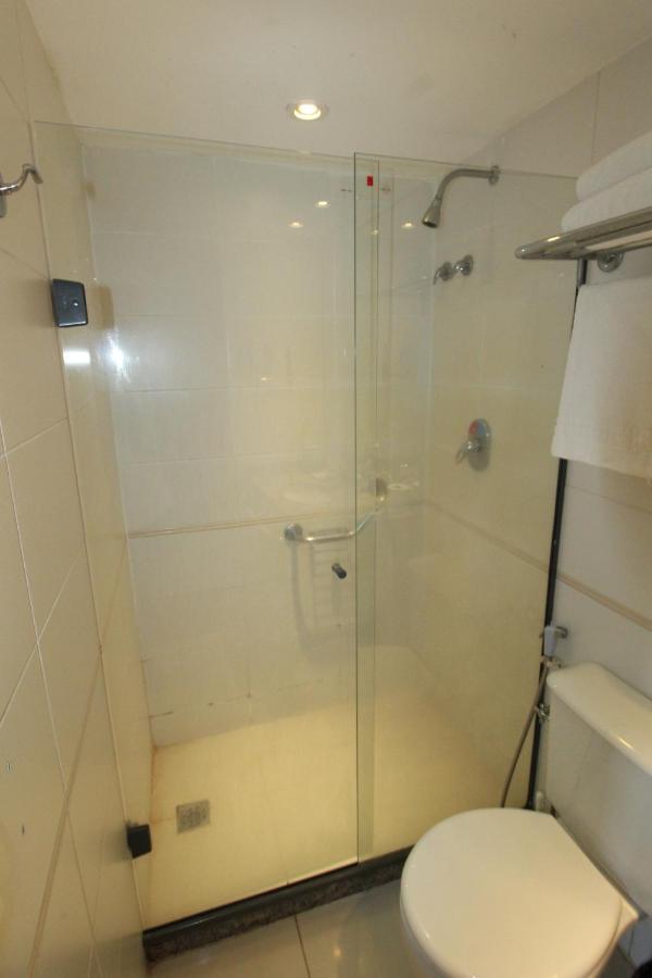 Barra Da Tijuca - 9 - Flat Premium Com Cozinha, Fogao Cooktop, Geladeira Grande, Smart Tv Grande, Lindo E Muitissimo Confortavel, Balsa Para A Praia Gratis E Estacionamento Gratuito ريو دي جانيرو المظهر الخارجي الصورة